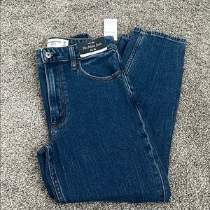 Abercrombie & Fitch Mom Jeans
